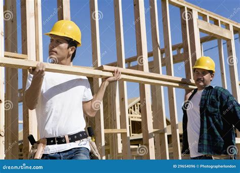 constructionman|pictures of construction workers working.